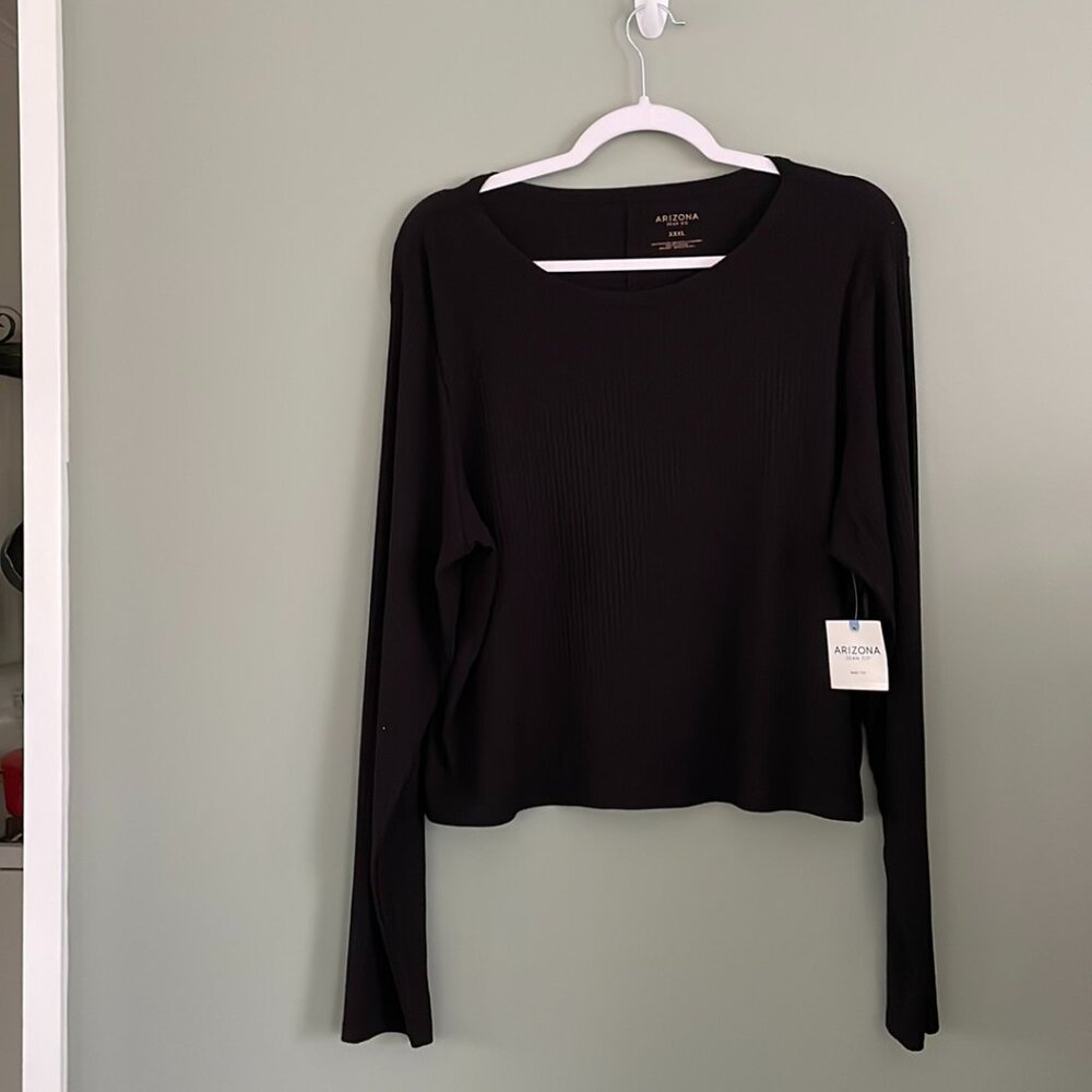 Arizona Jean Co Women's Black XXXL Top NWT C-48" L-20" S-25"